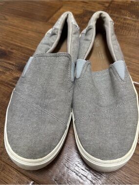 Toms Women's Slip-On Canvas Loafers in Gray